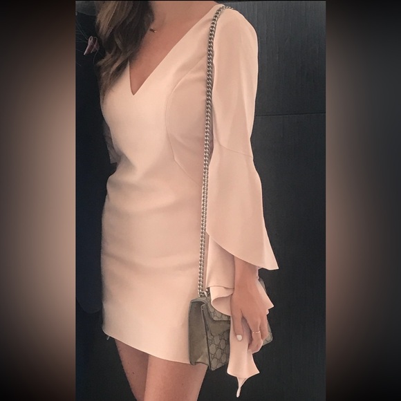 Halston - in blush with bell sleeves - size 2 - Picture 1 of 1